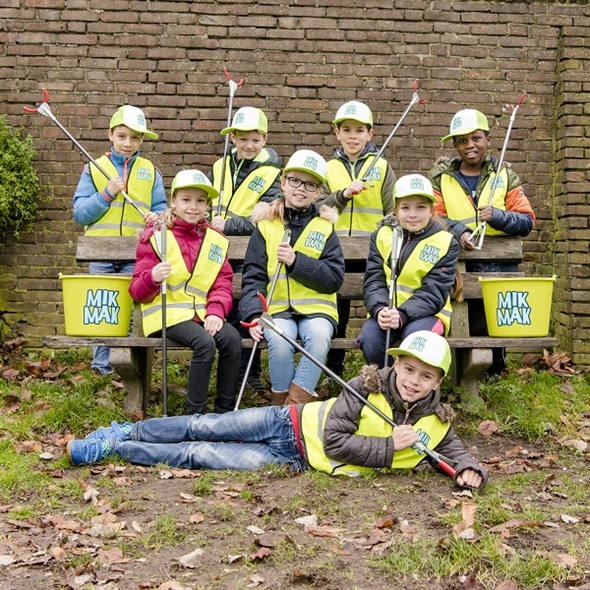 Zwerfafvalopruimteam_kinderen_MikMak