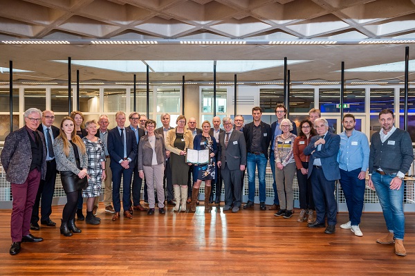 De ondertekenaars van het convenant Schone Schelde - foto Stephan Tellier