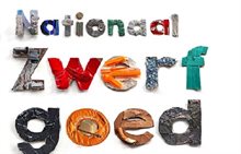 Nationaal Zwerfgoed (letters gemaakt uit zwerfafval)